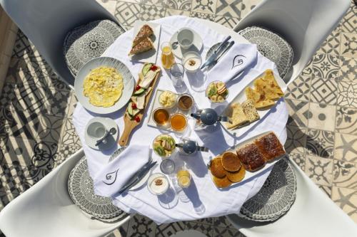 244652983 Suite Azur Hotel