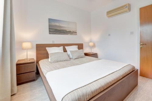 ILONA CITY CENTER FLAT