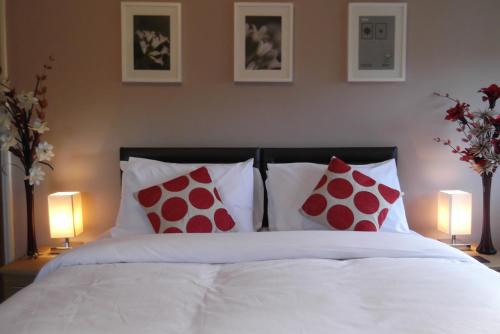 1 queen bed