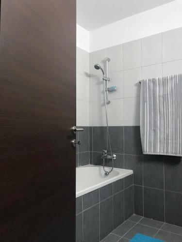 Mazotos 54m2 One Bedroom Flat, "Panoramic Village" in 瑪佐托斯