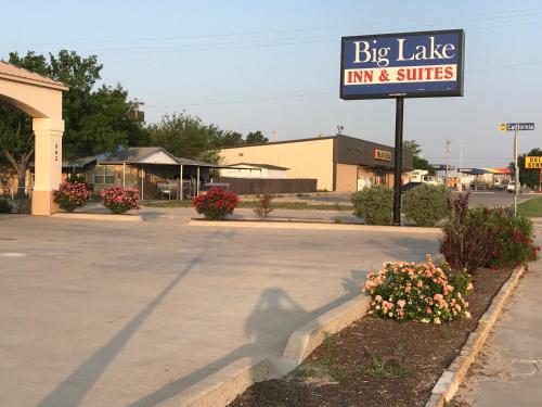 Big Lake Inn and Suites