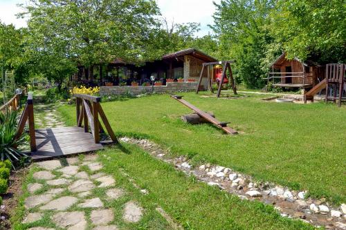 花園, Park Hotel Djevana in 上奧里亞霍維察