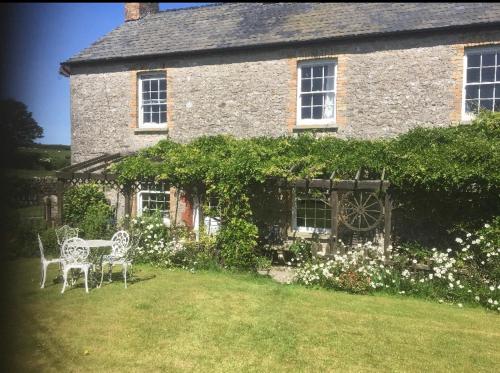 Pool Farm Holiday Cottage