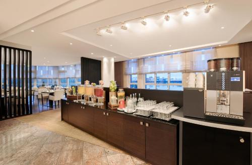 Holiday Inn Hamburg an IHG Hotel - image 5