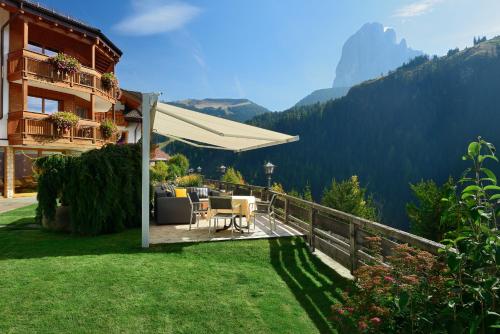 Residence Sovara - Accommodation - Santa Cristina in Val Gardena