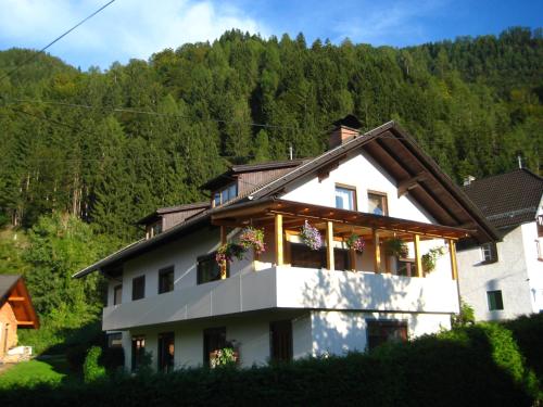 Ferienhaus Maier, Pension in Lind bei Sachsenburg