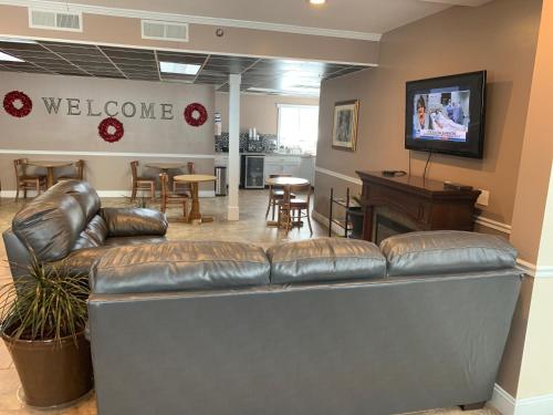 Americas Best Value Inn Gaylord in เกย์ลอร์ด (MI)