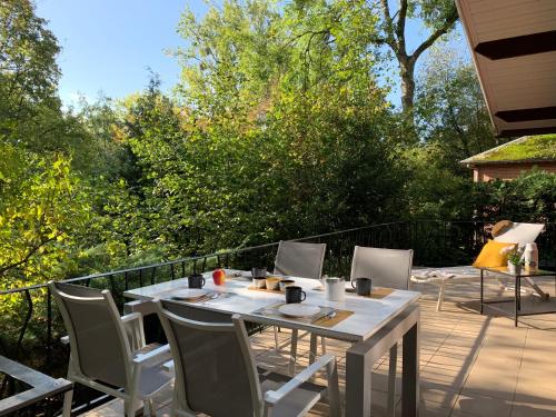 Chalet en pleine nature - le "Clos des Chevreuils" in Beaumont