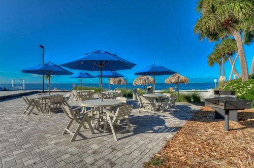 La Bella Vita - Luxury Waterfront Condo-Free WIFI-Heated Pool - image 6