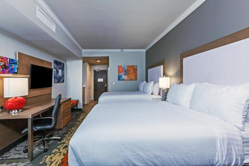 Holiday Inn Houston NE-Bush Airport Area, an IHG Hotel - image 11