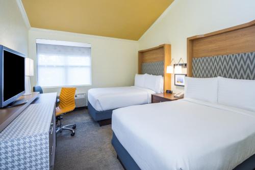 Holiday Inn Cape Cod - Hyannis, an IHG Hotel