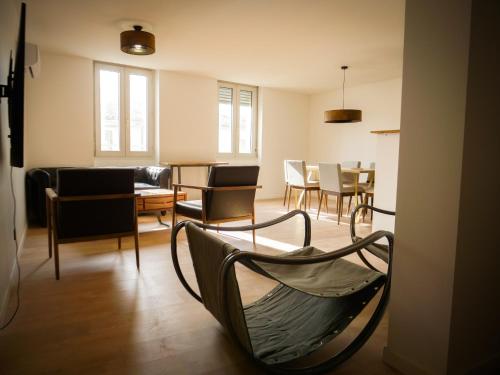 Grand appartement moderne et bien equipé plein centre - Apartment - Castres