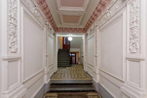 Apartment Manesova 4 - image 12
