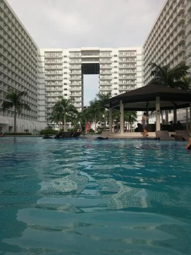 Shell Quadrant Condo