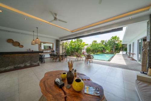 Villa Bima - 3 Bedroom Villa in Seminyak