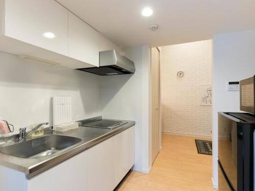 Studio Apartment - No Cleaning for Consecutive Night Stays image 10