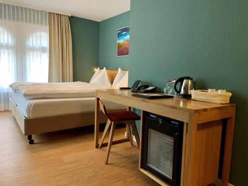 5th Floor Basic Rooms - shared bathrooms, Interlaken (photo 5)