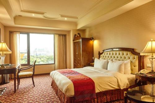 room detail thumbnail 0