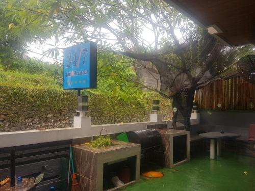 Twenty4Seven Bed & Breakfast - Hostel Room Type - Double Room with Private Bathroom