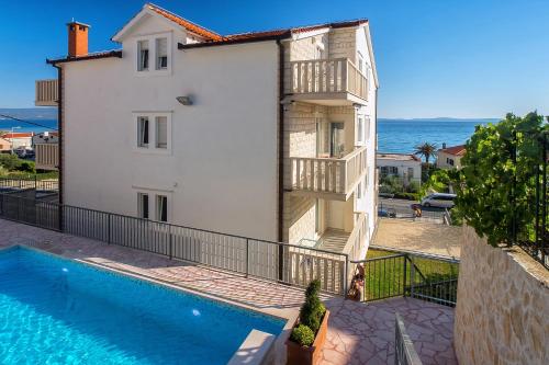 Apartments Toni 2000 1