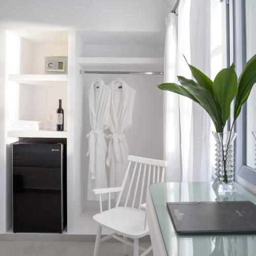 Maison Des Lys - Luxury Suites - main image