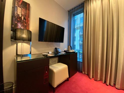 Standard Single Room image 5