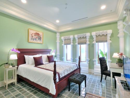 room detail thumbnail 0