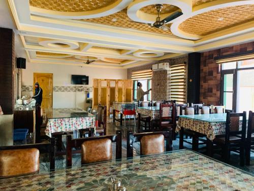 Hotel Shuhrah-I-Afaq photo 3