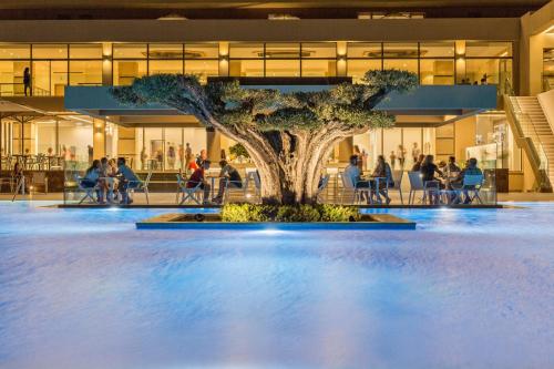 Amada Colossos Resort - image 9