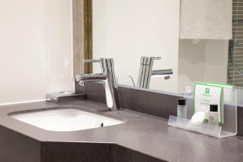 Holiday Inn Ipswich an IHG Hotel - image 9