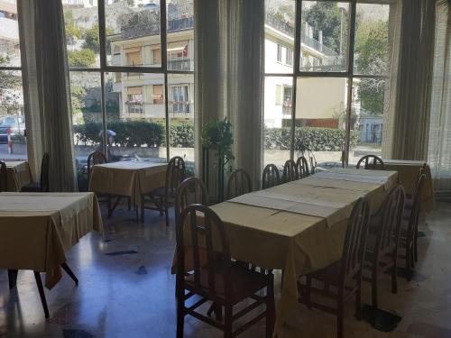 Hotel Colibrì - image 2