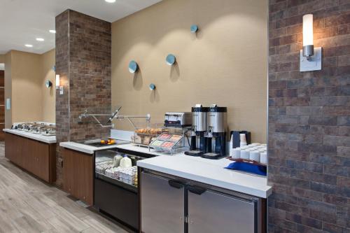 Holiday Inn Diamond Bar - Pomona an IHG Hotel - image 11