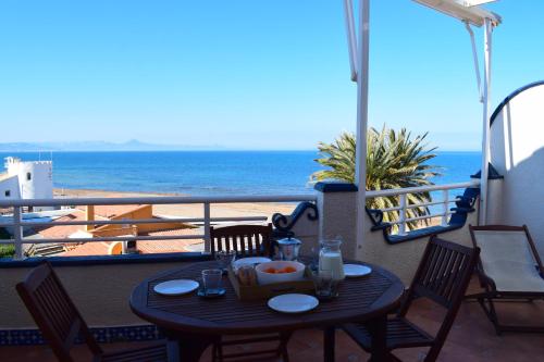Apartment with Sea View image 5