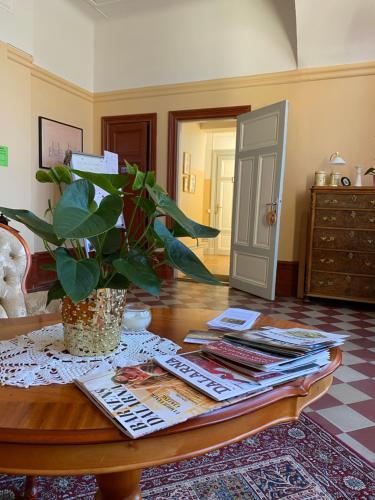 Ting1903 Bed & Breakfast - image 13