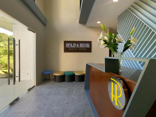 Rold and Roub Suite by Cocotel