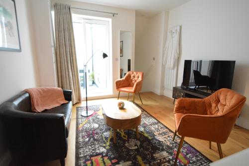 Luxury Flat In Central Fulham, , London