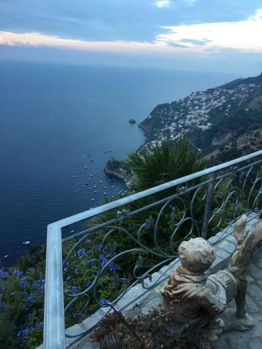 Carluccio’s stanza privata vista mare Amalfi