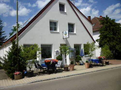 Gasthaus - Pension Am Buchberg - Mönchsdeggingen