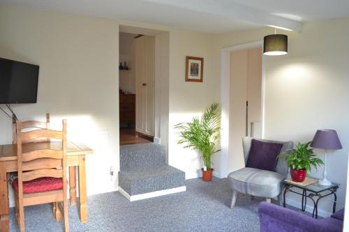 Halfway House - image 4