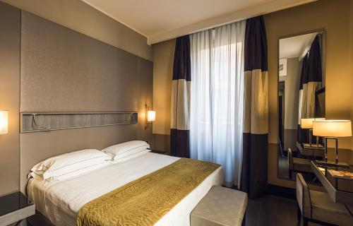 Rome Life Hotel - image 13