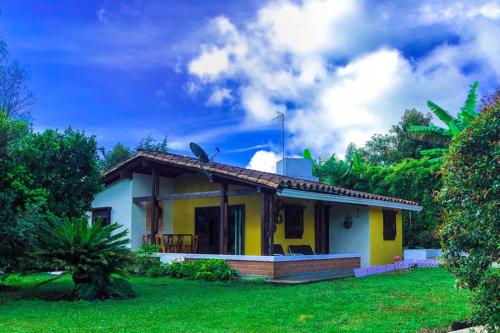 CASA DE CAMPO en LLANOGRANDE