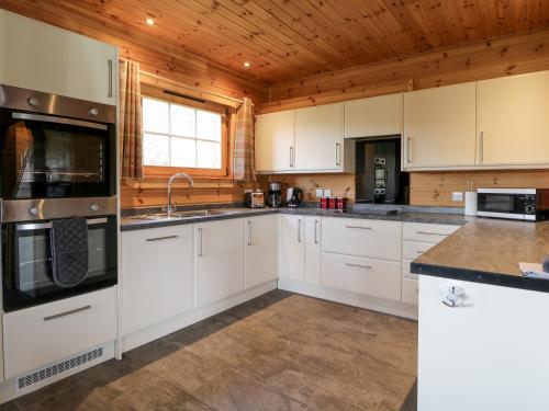 Allt Lodge - image 2