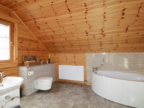 Allt Lodge - main image
