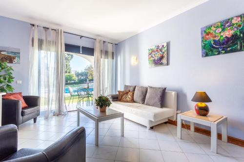 Albufeira Garden Apartment with Pool