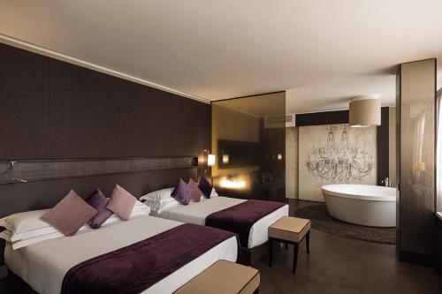 Rome Life Hotel - image 10