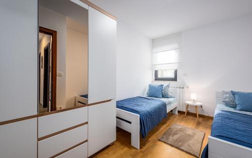 PUNTA MARY house with apartment