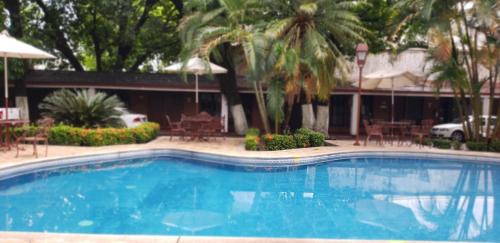 Swimming pool, Hotel El Rancho in María Luisa