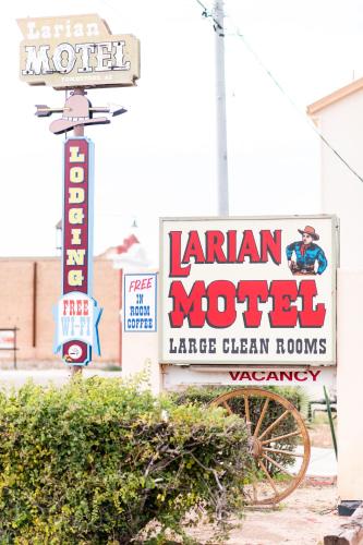 Larian Motel - Accommodation - Tombstone