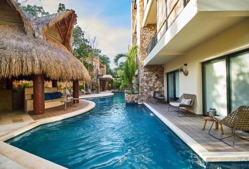 Copperfield - Pool & Gym & Beach club access