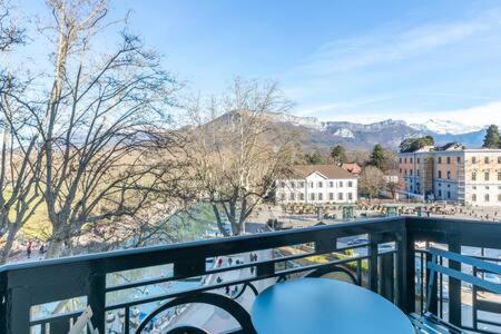 The Red Heart of Annecy